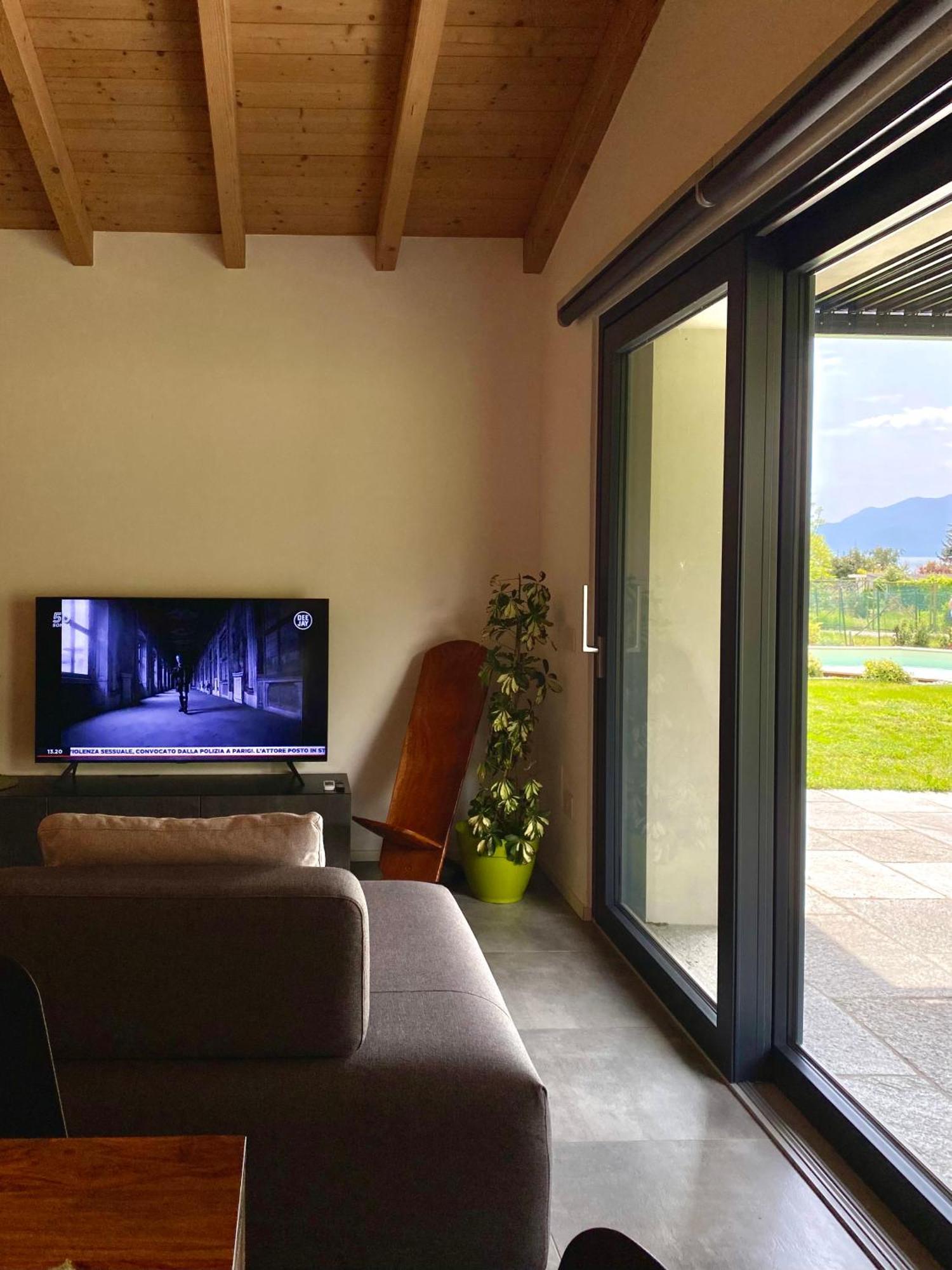 Villa Larius 赫拉弗多纳 外观 照片