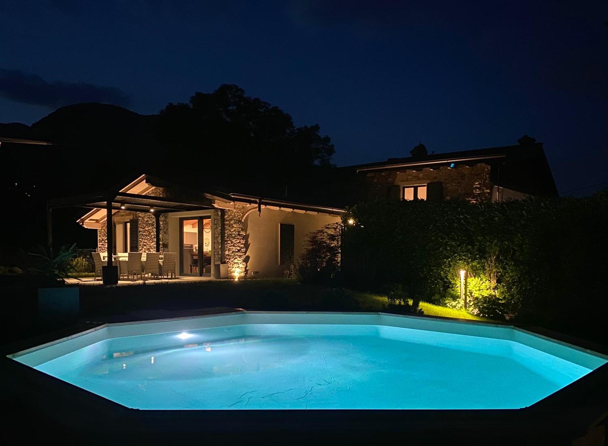 Villa Larius 赫拉弗多纳 外观 照片