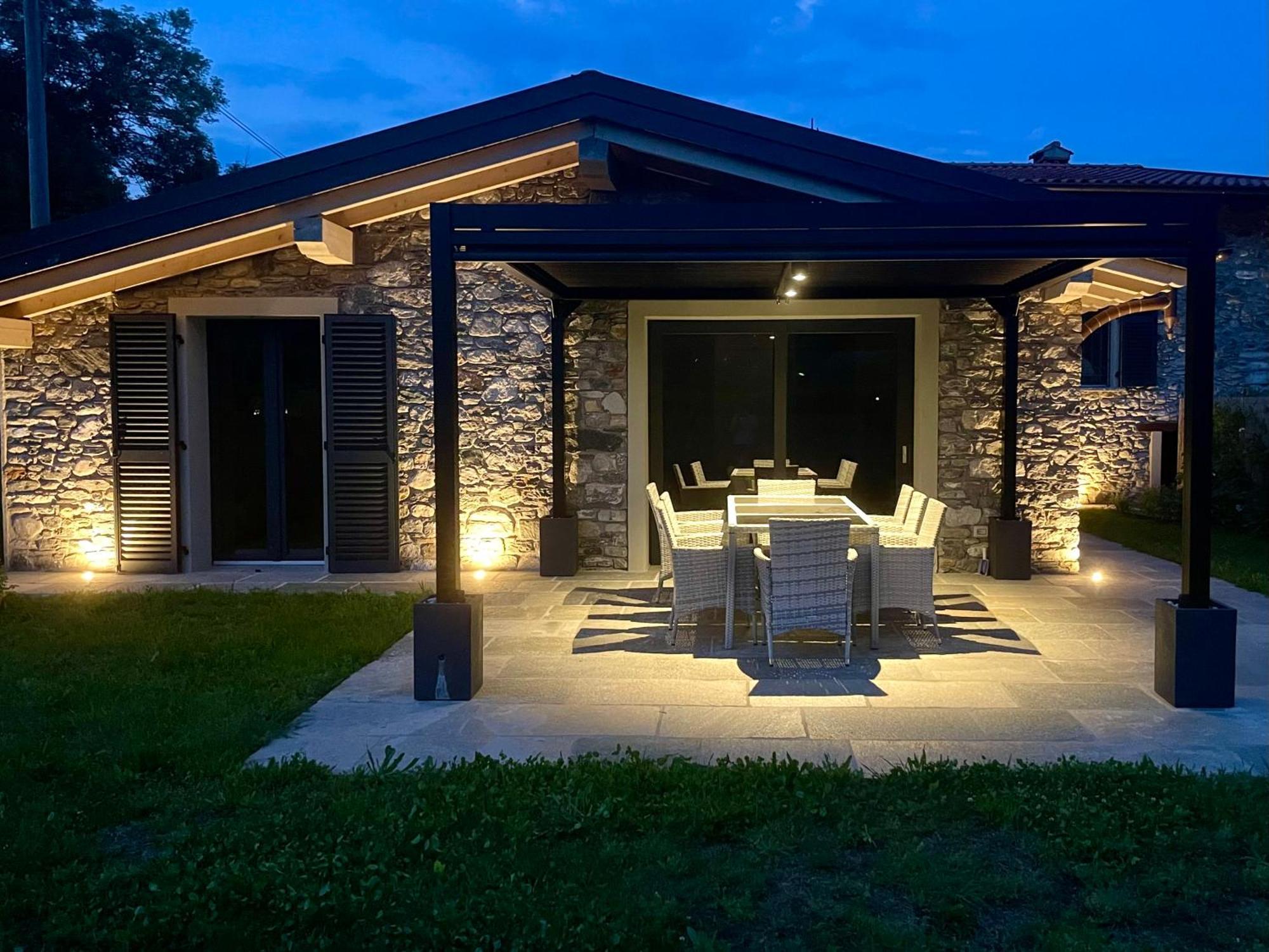 Villa Larius 赫拉弗多纳 外观 照片